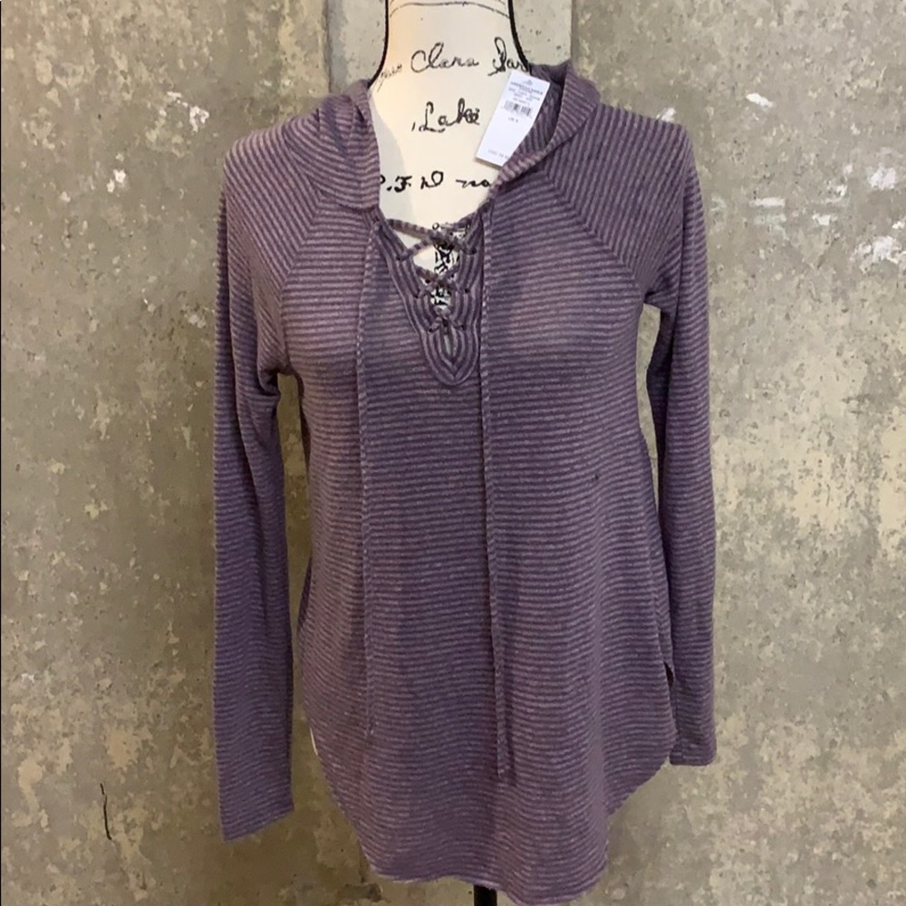 American Eagle 🦅 Plush Top with hood - Picture 2 of 7